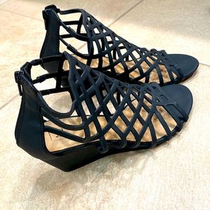 black short wedge Sandal